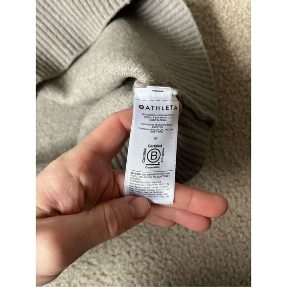 Athleta Hawthorn Textured Crew Sweater size Medium Merino Wool Blend Gray Cream - Picture 5 of 8